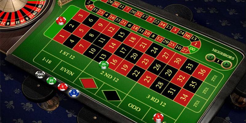 Tavolo verde della roulette online vista dall’alto